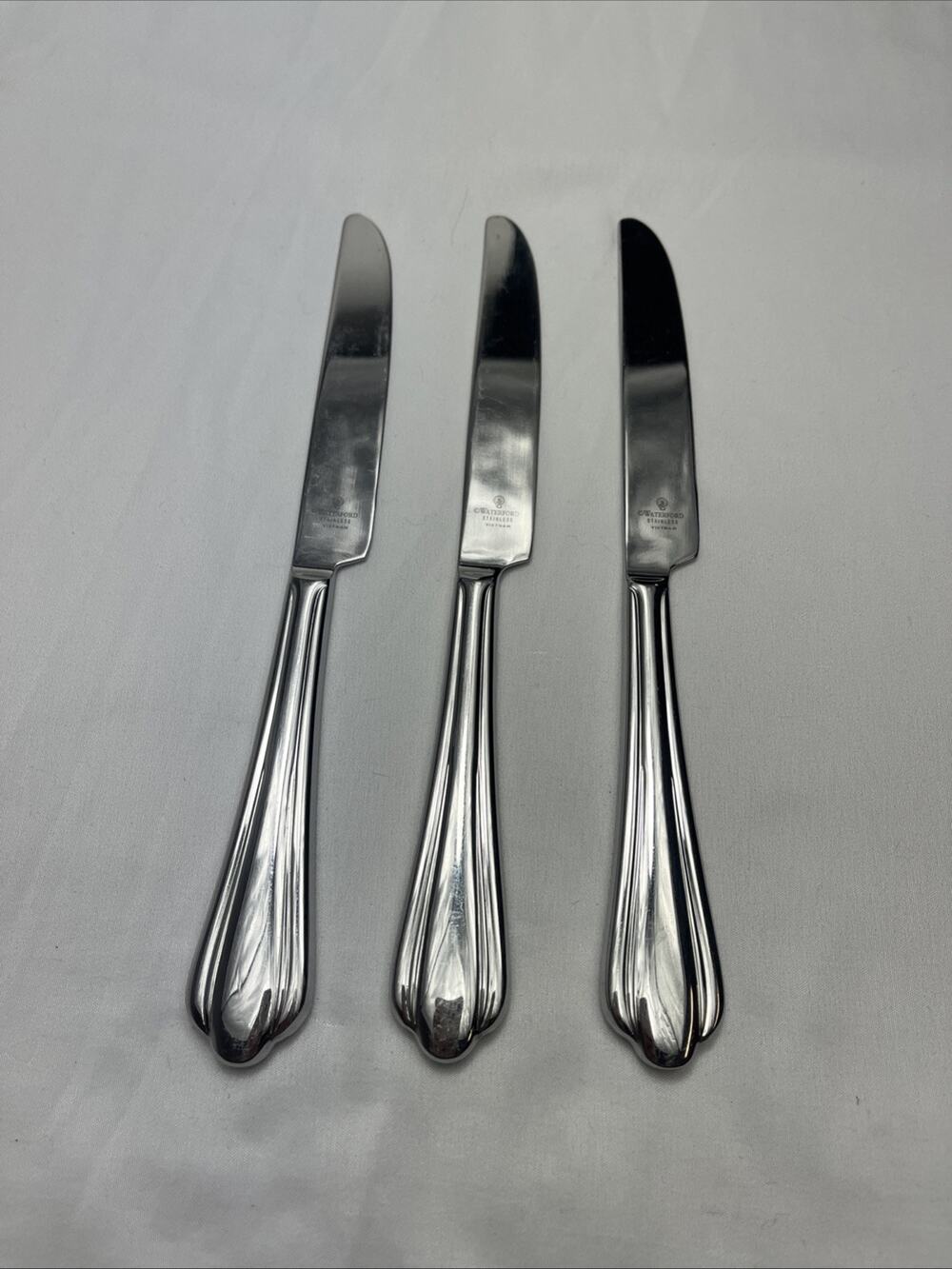 Waterford Linear Stainless Steel Dinner Knife Vietnam Set of 3 glossy finish